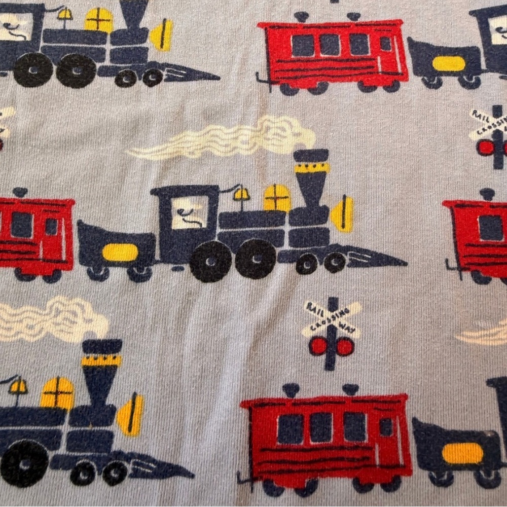 🚂 Hanna Andersson Light Blue Pajama Top Shirt Train Print EUC 120 cm US 6-7 - Picture 2 of 4